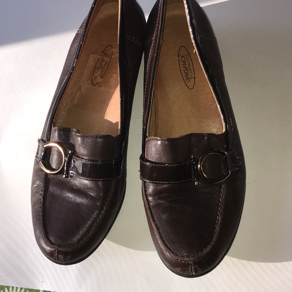 Circa Joan and David soft brown loafers size 8
